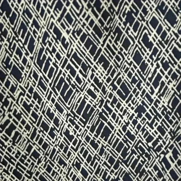 Ann Taylor LOFT Women's Black Geometric Midi Dress Size 4 Casual - Picture 3 of 9